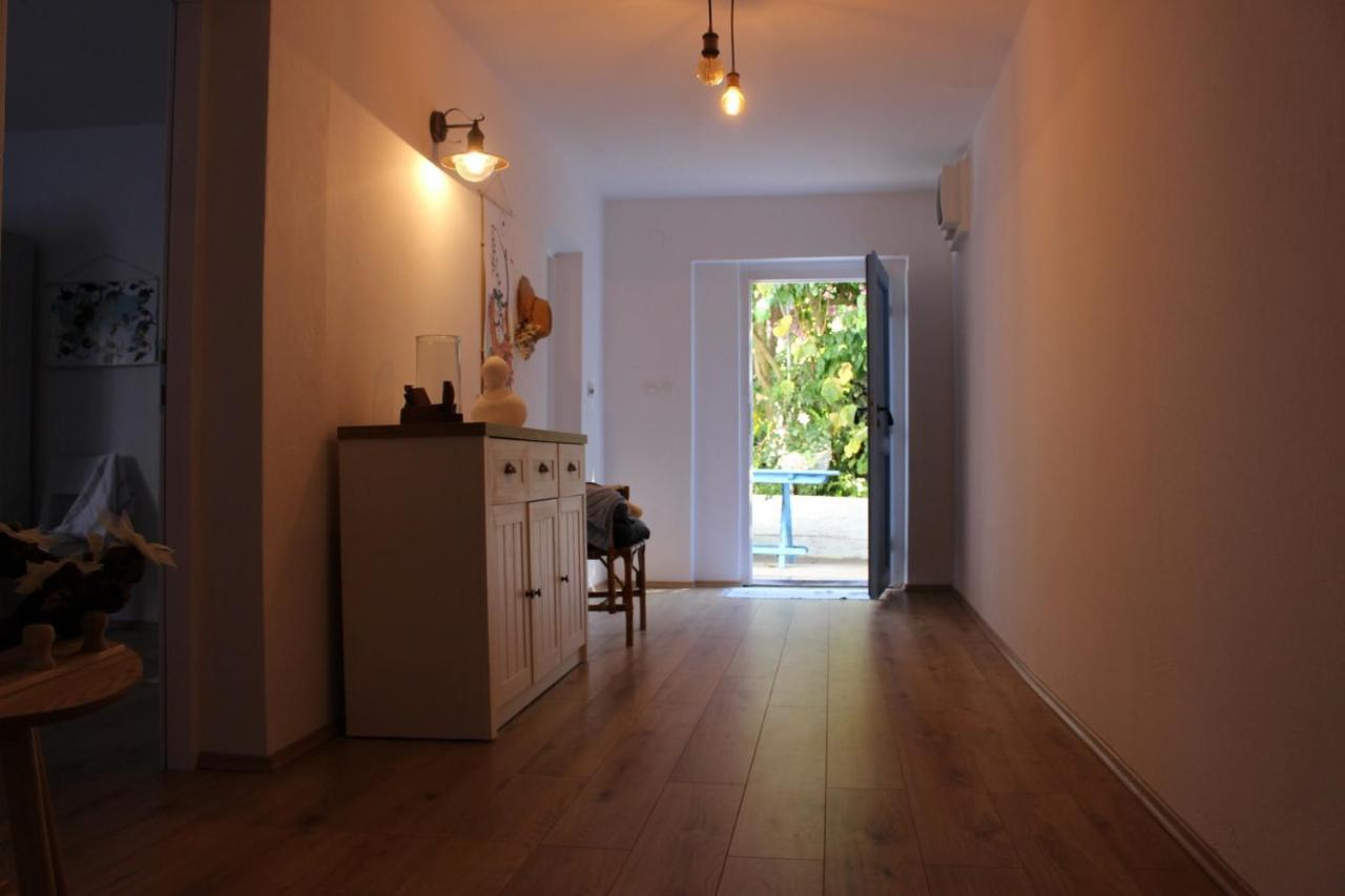 Blue Harbour No. 15 Apartment Veli Iž Екстериор снимка